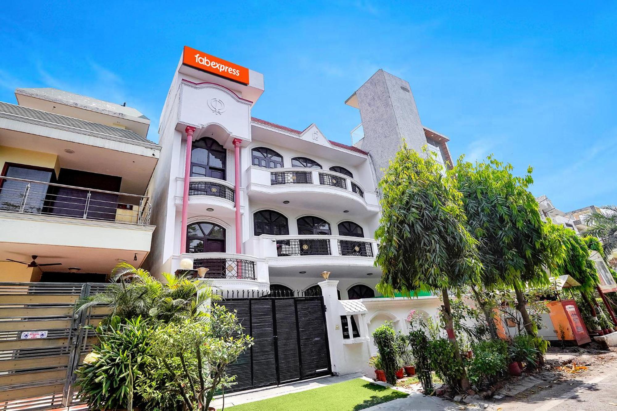 Fabexpress Ivy Inn Sector 35 Noida Exterior photo